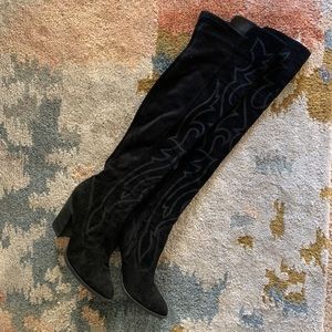 Dolce Vita “Connor” over the knee boot❤️